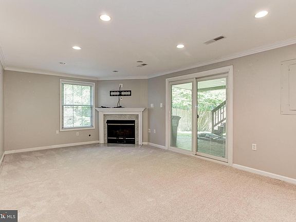 4th image of 9390 Tucker Woods Ct