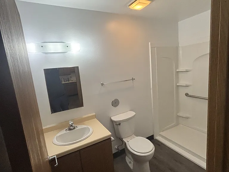 527 Jefferson St #201 — Photo 5