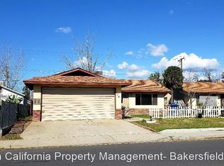116 E Roberts Ln, Bakersfield, CA