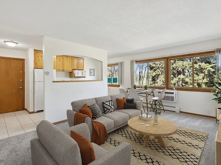 Unity View Apartments - 476 75th Ave NE — Photo 5