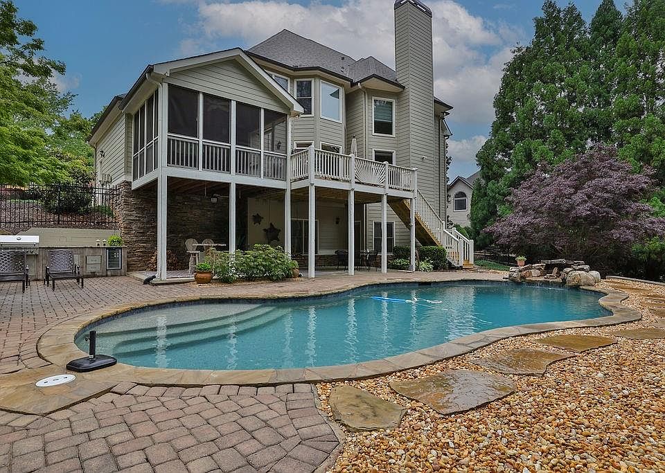 1st image of 5139 Millwood Dr