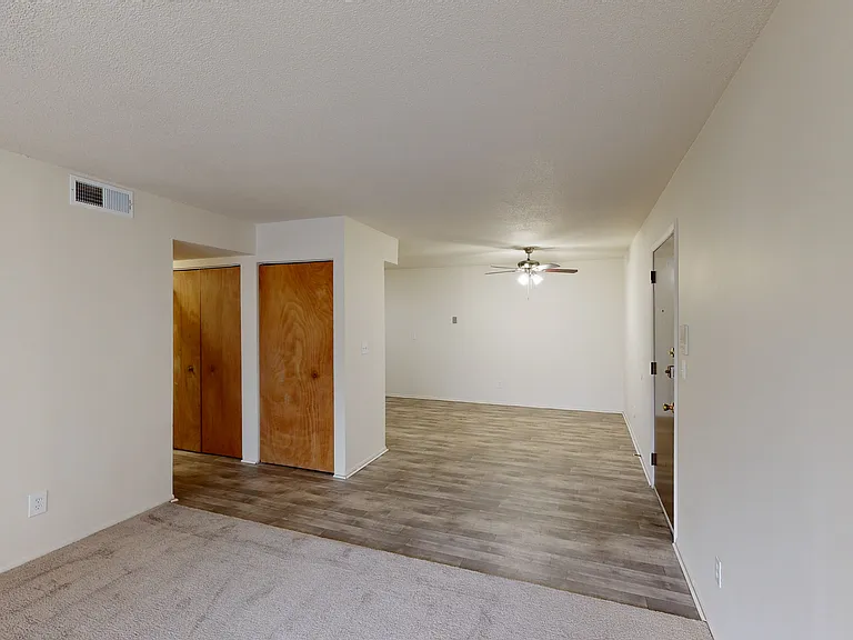 Ravine Apartments — Photo 10