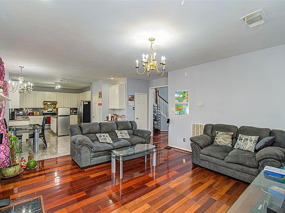 4th image of 6626 Sunrise Valley Ln
