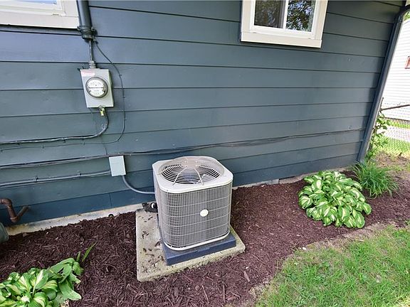 4th image of 2521 E Dorothy Ln