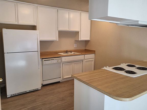4th image of 6616-6618 Summer Rain Way #2B-1BA-860SQFT