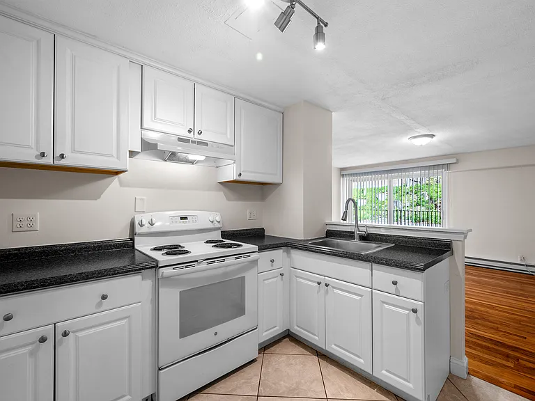 333 Main Street — Photo 1