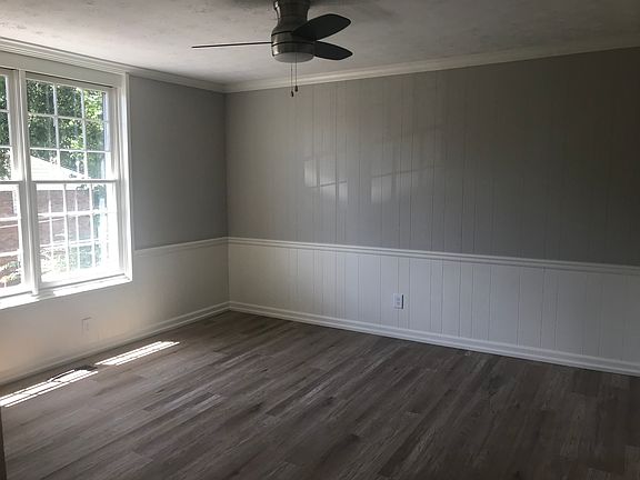 4th image of 3045 Hill St