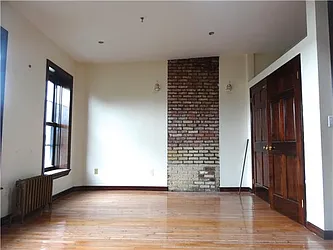 Rented by R New York