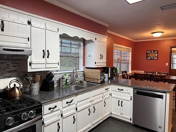 5th image of 7531 Branchwood Dr