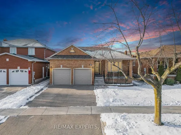92 Mapes Ave, Vaughan, ON L4L 8R9