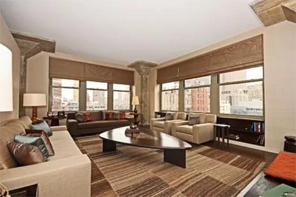 Rented by Mazzeo Real Estate | media 22