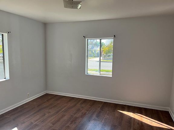 5th image of 4744 Bresee Ave
