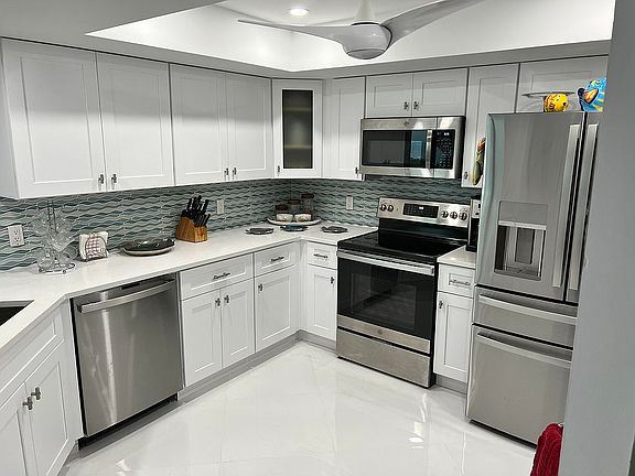 3rd image of 8800 S Ocean Dr APT 1101