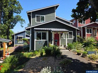 1255 Reserve St, Silverton, OR 97381