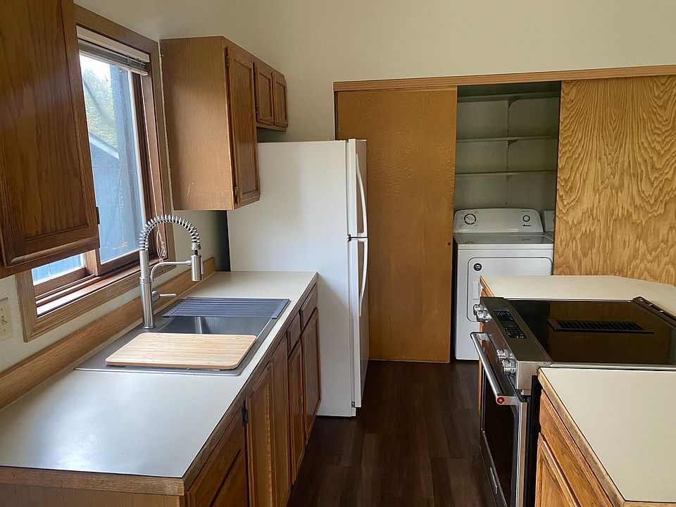 1st image of 3917 Lunar Dr #3
