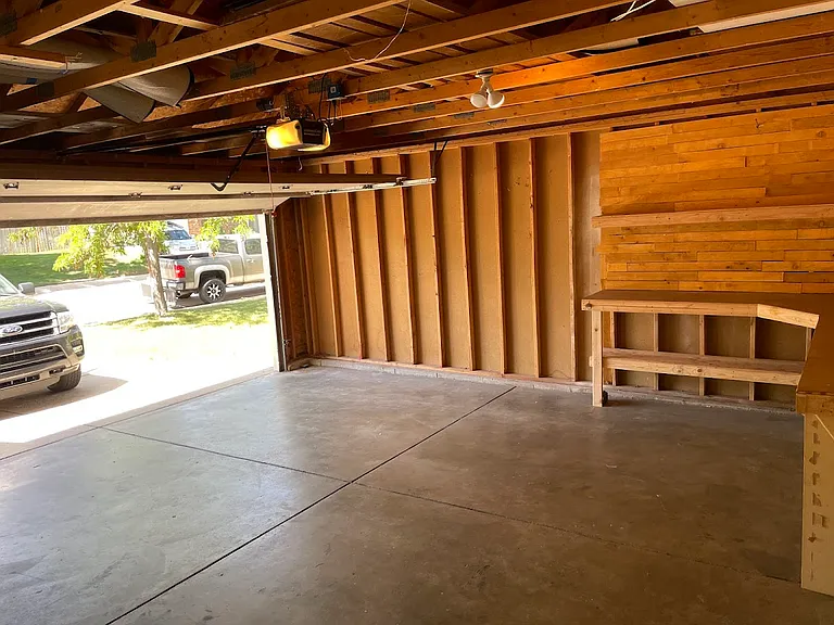2724 Pampas Dr — Photo 16