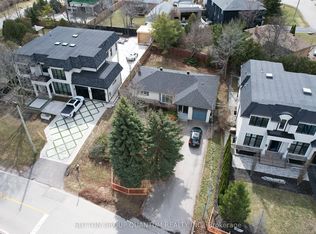 398 Tennyson Dr, Oakville, ON L6L3Z1