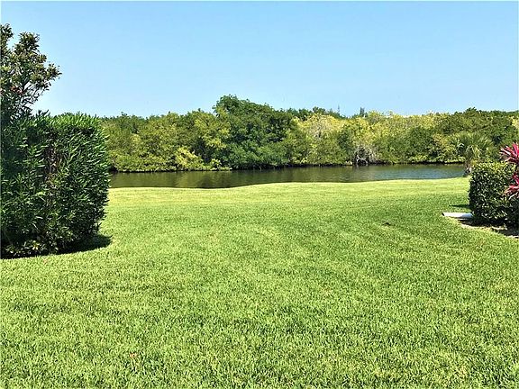 3rd image of 2800 Indian River Blvd