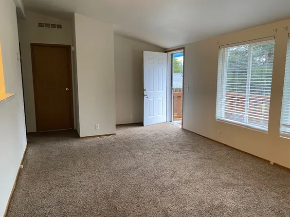 8605 Sequoia Ct SE, Yelm, WA 98597