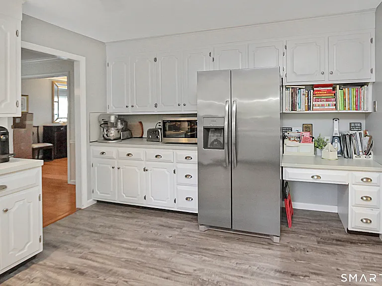 27 River Bend Rd — Photo 3