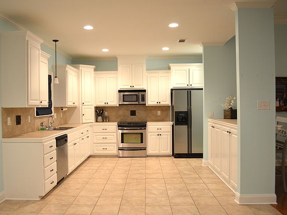Large Kitchen