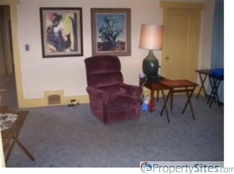 4th image of 1029 N Hill Ave