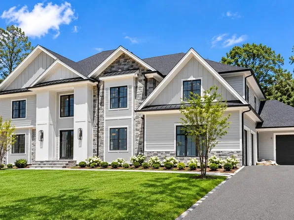 7 Smith Lane, Nissequogue, NY 11780