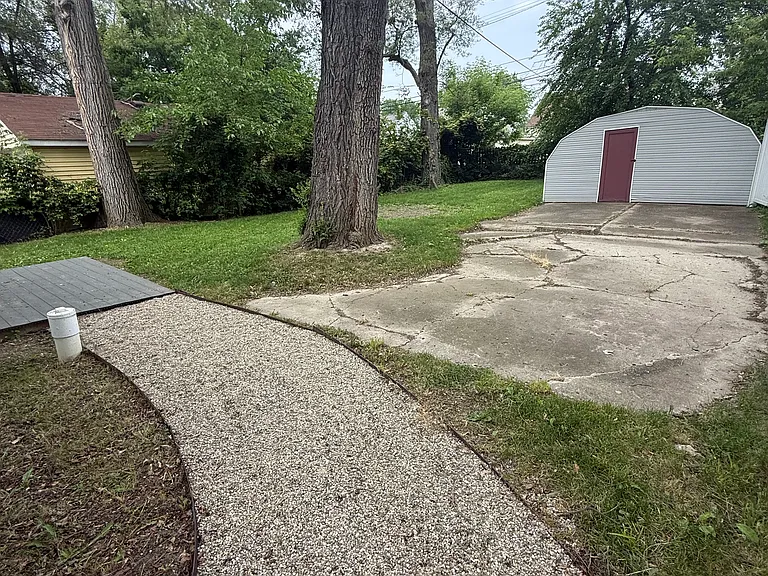 17393 Lincoln Ave — Photo 26
