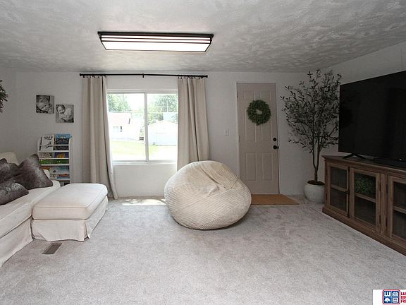 5th image of 125 S 1st St Lot 10