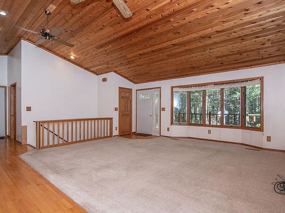 3rd image of 1036 Scenic Dr