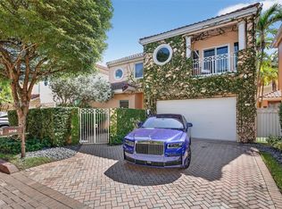 3710 NE 208th Ter, Aventura, FL 33180