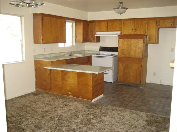 20287 Hudson St, Burney, CA 96013