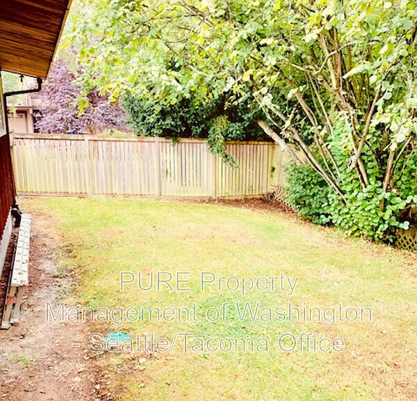 9015 45th Ave SW — Photo 12