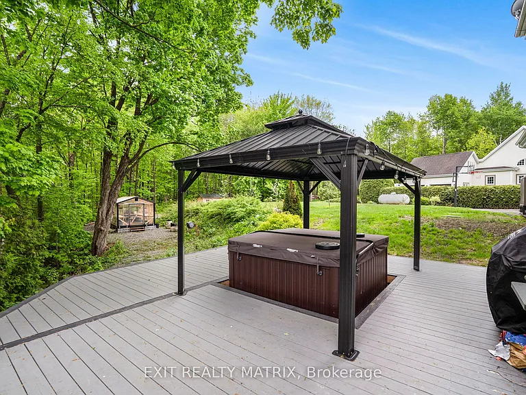 64 Radstock Ln #5 — Photo 44
