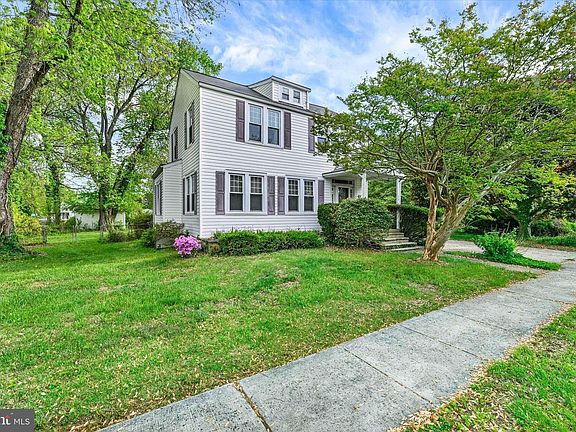 3rd image of 424 Cleveland Rd