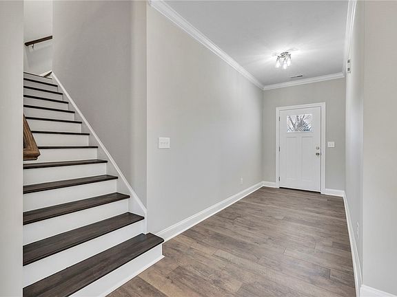 4th image of 2009 Aberdeen Ln