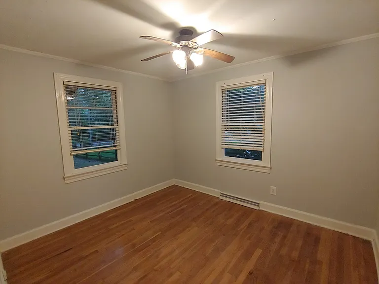 100 Westview Dr — Photo 6
