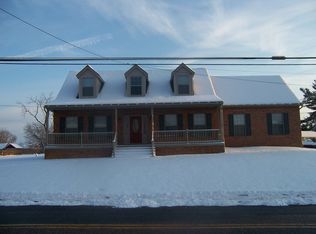 21101 Twin Springs Dr, Smithsburg, MD 21783