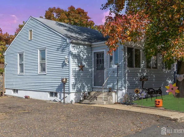 20 Gordon Ave, Old Bridge, NJ 08857