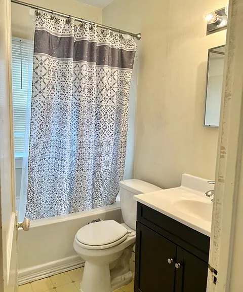 230 W Chesterfield St #1 — Photo 10