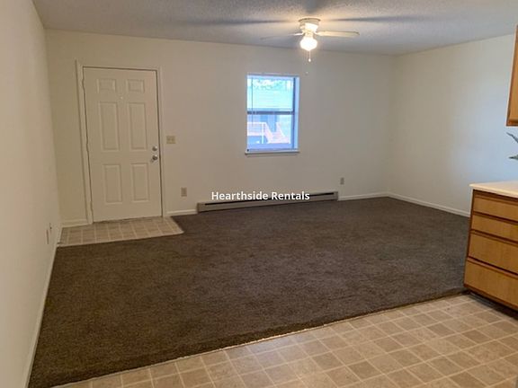3rd image of 712-31 E Patton Cir