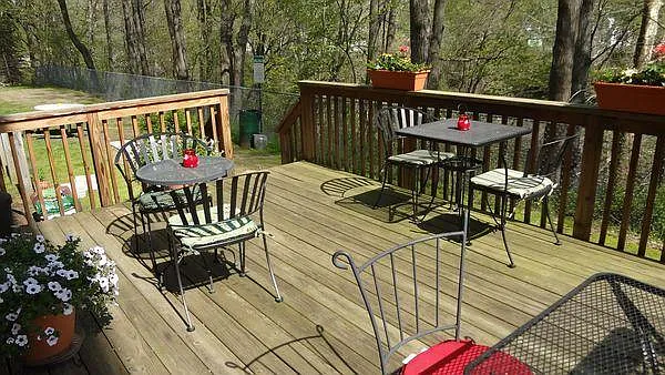 Lakeview — Photo 19