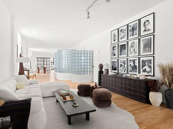 714 Broadway APT 10, New York, NY 10003