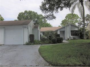 3226 Fox Lake Dr, Tampa, FL 33618