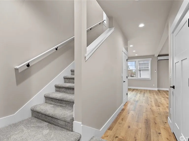 2201 Dejong Dr — Photo 18
