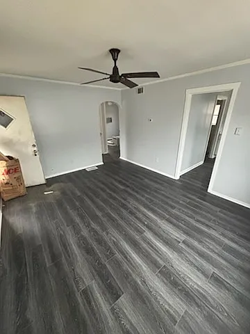 2 bed, 696 sqft, $1,200 — Photo 2