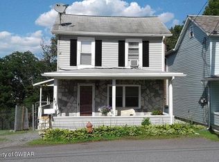 411 Fairview St, Weatherly, PA 18255