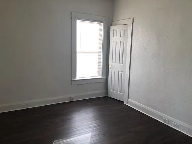 1007 E Lake Ave — Photo 6