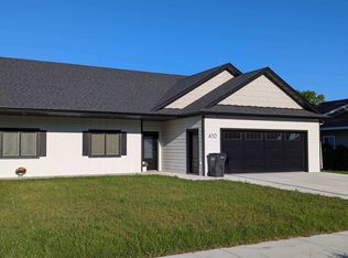 410 Main Ave S, Hankinson, ND 58041