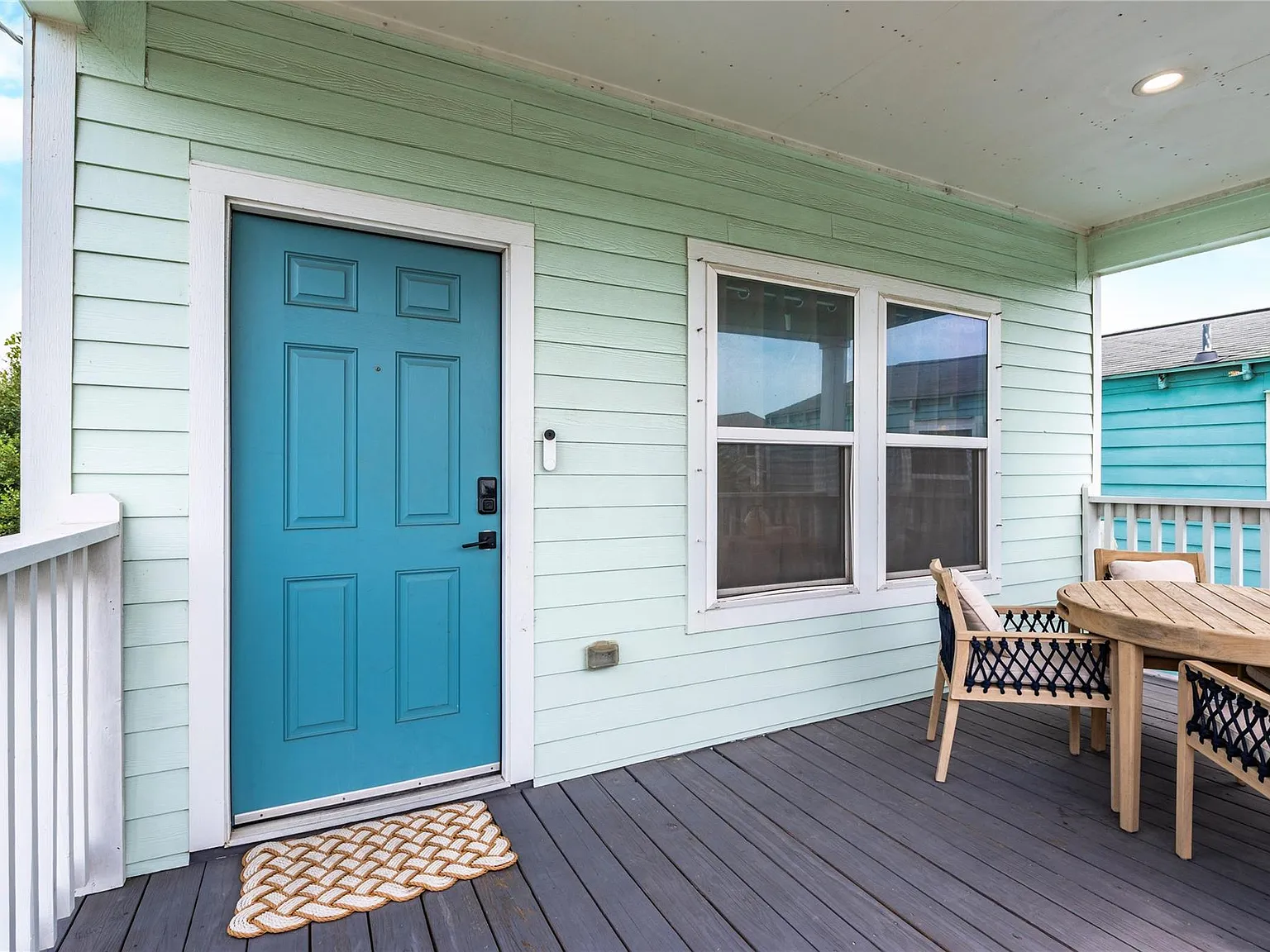 2 bed, 2.5 bath, 1220 sqft, $2,800 — Photo 4